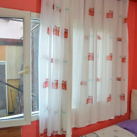 Nur Guest house *