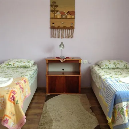 Nur * セルチュク